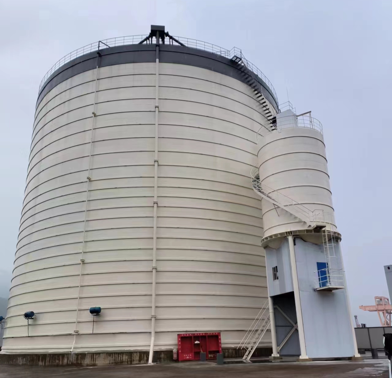 新密10万吨水泥钢板库